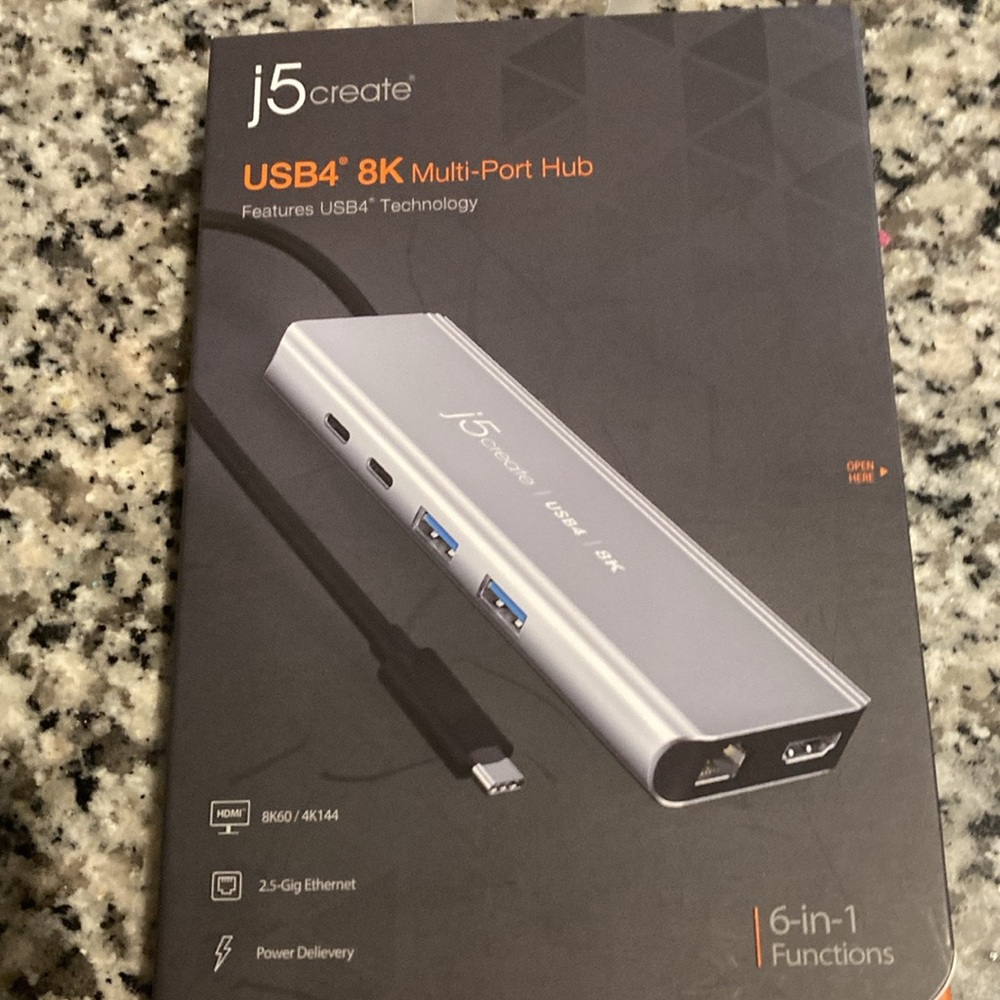 J5create usb4 8k multi port hub
